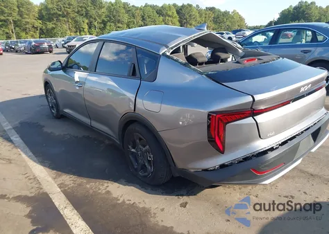 2025 Kia K4 Lxs from USA, damaged, VIN 3KPFT4DE0SE035761